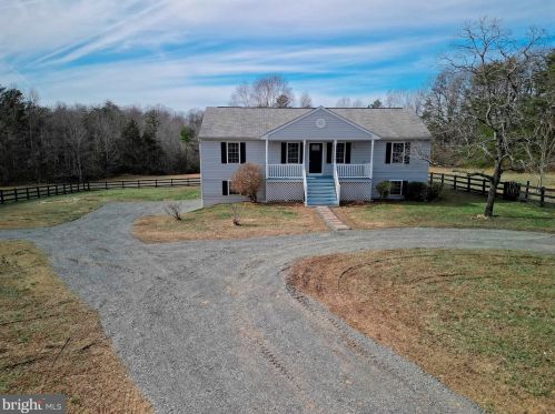 292 Cropp Rd, Fredericksburg, VA 22406-4014