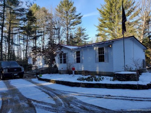 621 New Portland Rd, Embden, ME 04958-3643