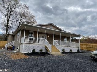 489 Myers Rd, Berkeley Springs, WV 25411-5014