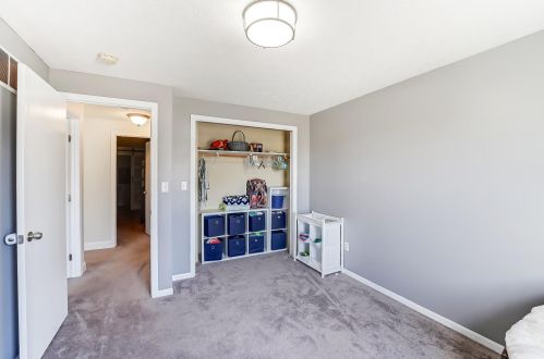 4052 Harris Ln, Springfield OH  45503-6458 exterior