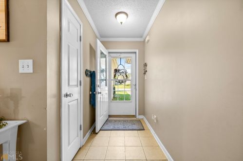 208 Roberts Trl, Locust Grove, GA 30248-3849