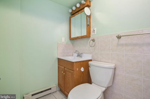 758 10th St, Philadelphia PA 19123-1966 exterior