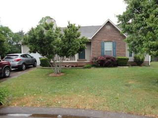 2503 Branch Pl, Murfreesboro, TN 37130-3108