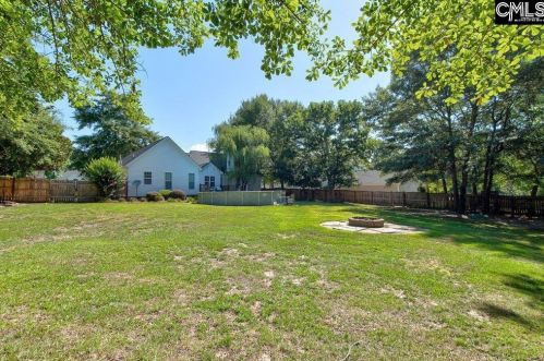 116 Holw Tree Ct, Lugoff SC  29078-8618 exterior