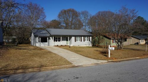 3260 Creekwood Dr, Rex GA  30273-2121 exterior