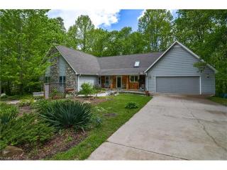 22 Cornelia Ln, Weaverville, NC 28787-9400