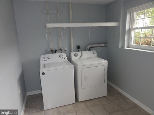 22 Crawford Dr, Charles Town WV 25414-6502 exterior