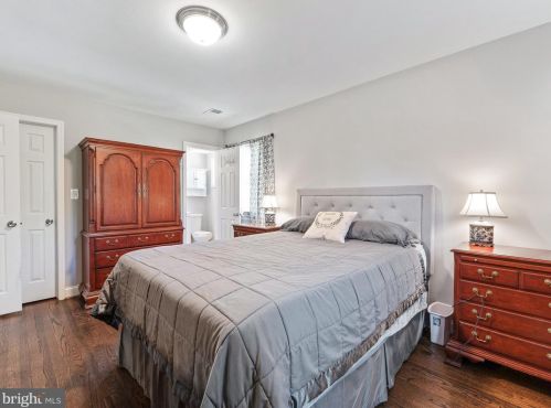 810 Venice Dr, Silver Spring MD 20904-2065 exterior