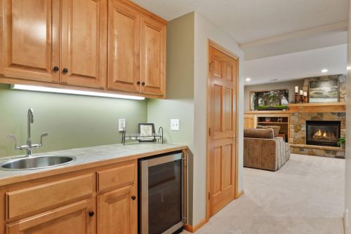3315 Crestmoor Dr, Saint Paul MN  55125-5006 exterior