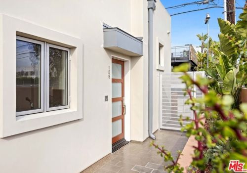 1537 16th St, Santa Monica CA  90404-3353 exterior