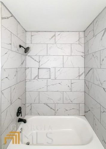 3007 Dogwood Dr, Atlanta GA  30344-3905 exterior