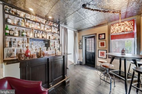 430 42 St, Philadelphia PA 19104-0044 exterior