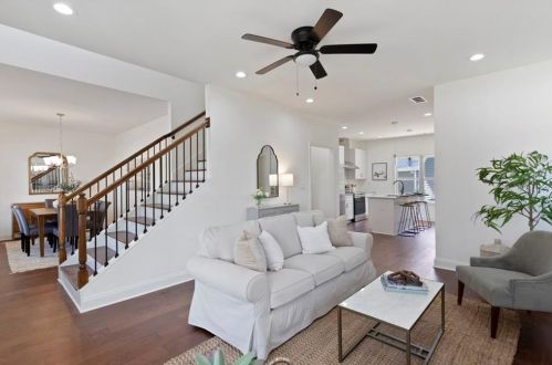 1766 Marietta Rd, Atlanta GA  30318-2767 exterior