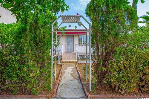 725 Orange Grove Ave, Glendale, CA 91205-1735
