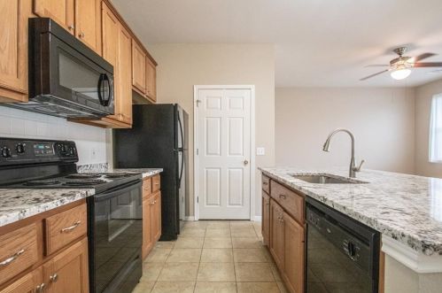 11603 Marshall St, Webberville TX  78653-4968 exterior