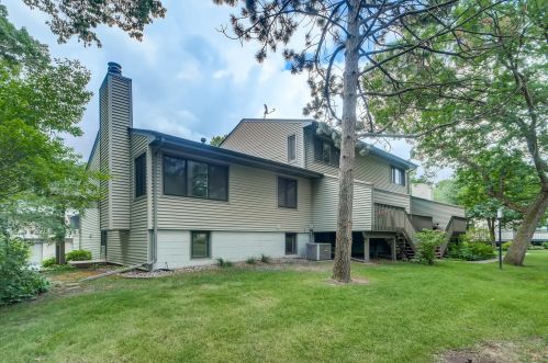 4367 Arden View Ct, Saint Paul MN  55112-1946 exterior