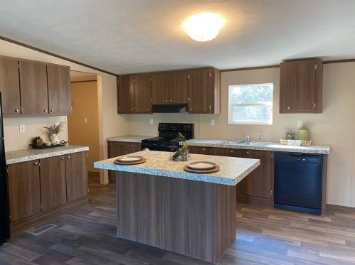 1406 Corona Dr, Granbury, TX 76048-5727