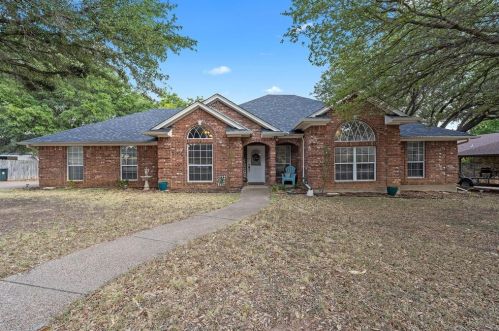 1302 Alford Dr, Vaughan, TX 76645-2383