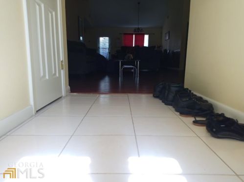 6239 Crooked Creek Ct, Rex, GA 30273-5013