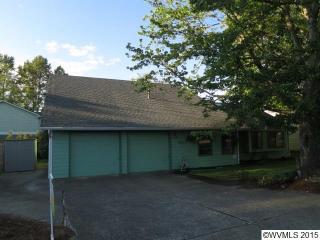 1515 Rock Ledge Dr, Salem, OR 97303-1832