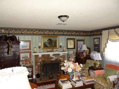 1528 Rosehill Dr, Riverside CA  92507-0614 exterior