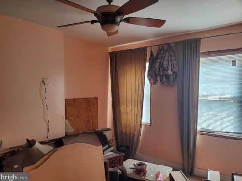 908 12 St, Philadelphia PA 19123-1103 exterior