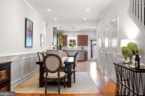 532 22nd St, Philadelphia PA 19140-4703 exterior