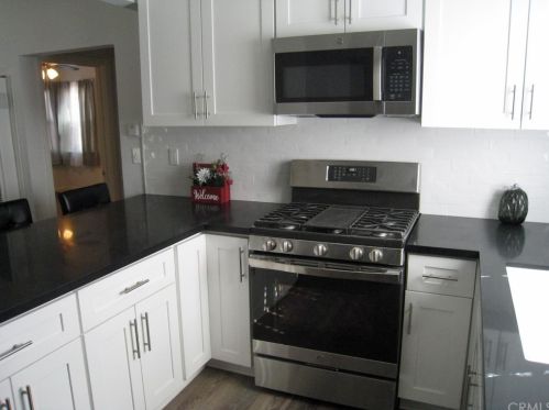 5144 Olivewood Ave, Riverside CA  92506-1311 exterior