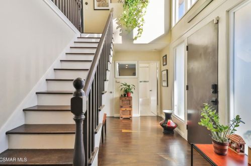 2803 Hollister St, Simi Valley CA  93065-5214 exterior