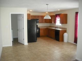 7872 Sandalwood Dr, Newburgh IN  47630-9679 exterior