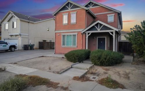 2037 St Salazar Cir, Modesto, CA 95358-7125