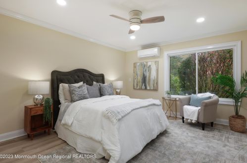 20 Lexington Ct, Tinton Falls NJ 07701-5467 exterior