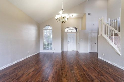 2818 Lk Vly Dr, Garland TX exterior