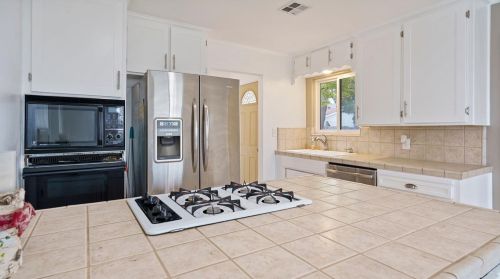 2036 Twildo Rd, Valley Home CA 95361-2222 exterior