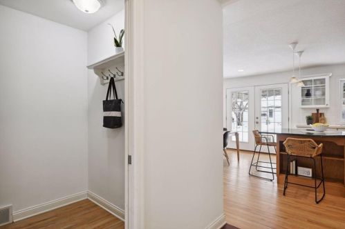 1471 Eleanor Ave, Saint Paul MN  55116-2234 exterior