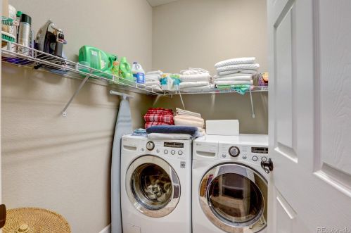 26140 Davies Dr, Aurora CO  80016-6100 exterior