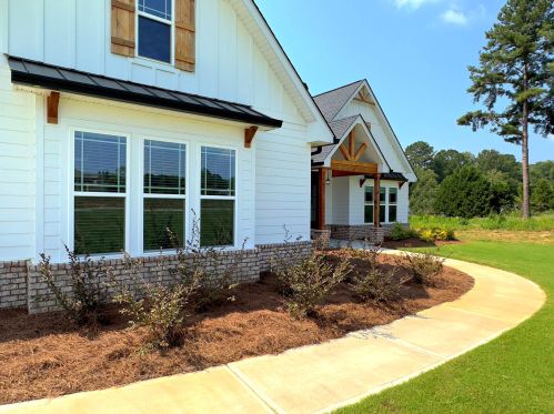 480 Davis Rd, Locust Grove, GA 30248-4623