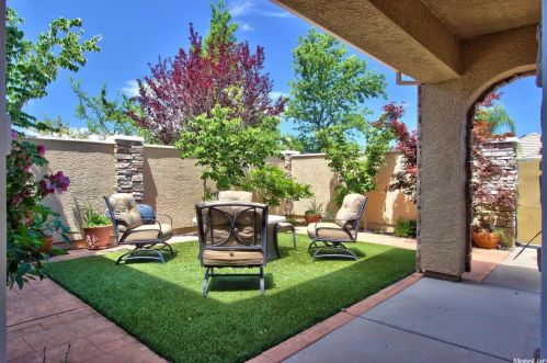 9428 Wiltsire Way, Citrus Heights, CA 95662-2848