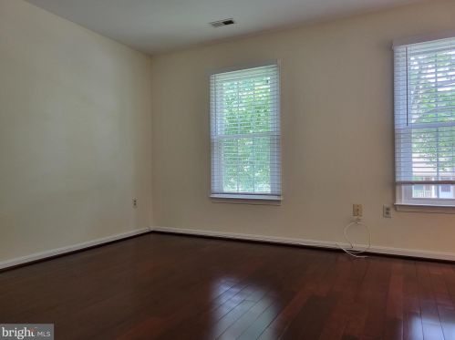 2707 Deer Ridge Dr, Silver Spring MD 20904-7140 exterior