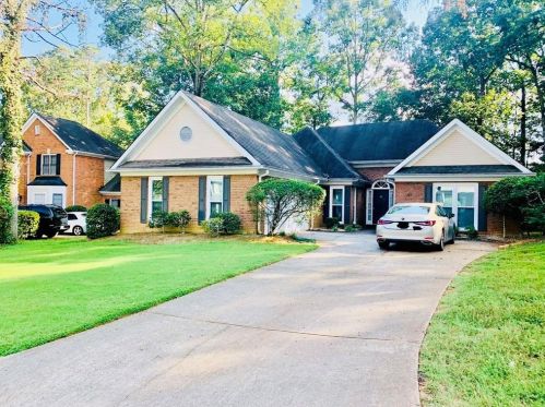 7039 Wind Run Way, Stone Mountain, GA 30087-5437