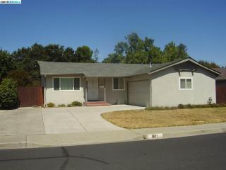 1871 Gilly Ln, Concord, CA 94518-3215
