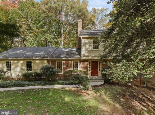 12134 Beaver Creek Rd, Clifton, VA 20124-2115