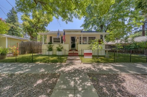 281 12th St, Chico, CA 95928-5738