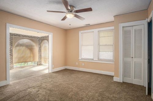 2946 Lipscomb St, Fort Worth TX  76110-3556 exterior