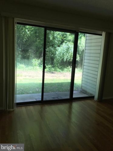 28 Voscek Ct, Trenton NJ  08648-2646 exterior