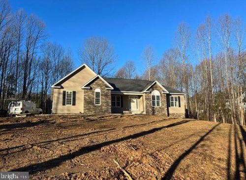 10214 Edinburgh Dr, Spotsylvania, VA 22553-1750