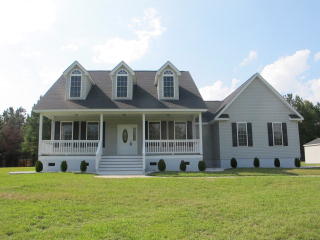 904 Scotch Cross Rd, Greenwood, SC 29646-7818