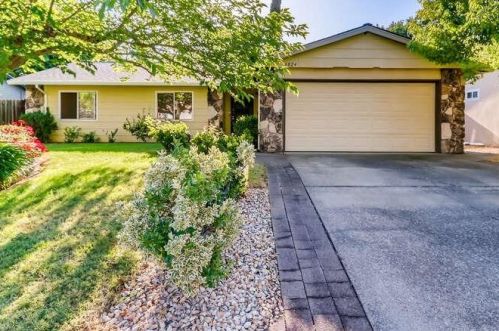 6824 Lakewood Way, Citrus Heights, CA 95662-2917