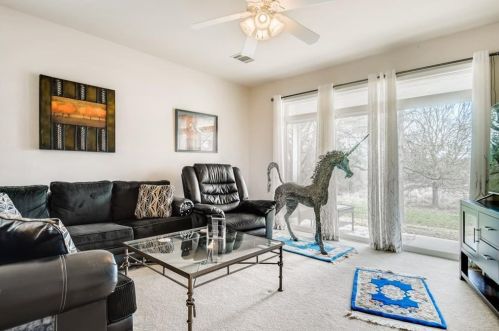 133 Dickens Cir, Georgetown, TX 78633-5031
