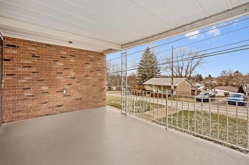 609 Virginia Ave, Rochester PA  15074-1243 exterior